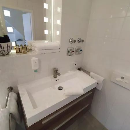 Gl Apartment